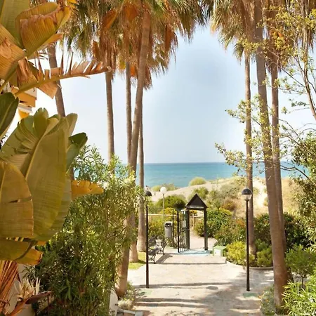 Cosy Near 度假居 *