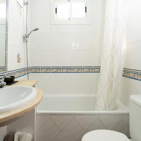 بيت للعطل Cosy Near *