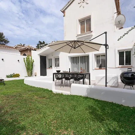 بيت للعطل Cosy Near *