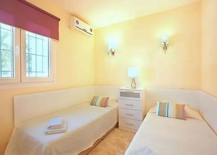 Cosy Near