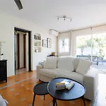 Cosy Near