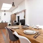 Cosy Near *