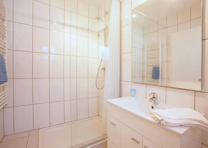 Cosy Near Будинок відпочинку *