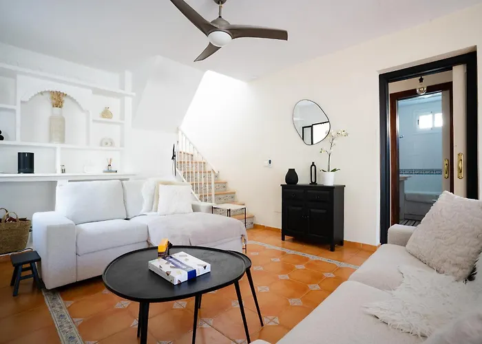 Cosy Near Будинок відпочинку *