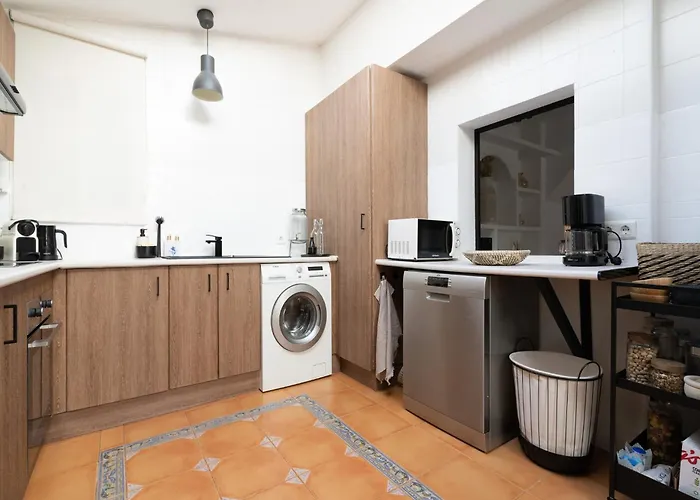 Cosy Near Будинок відпочинку Марбелья